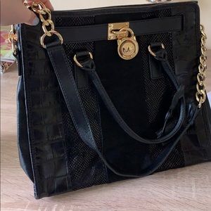 Large Michael Kors bag in excellent condition.
